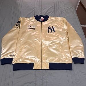 New York Yankees Mitchell and Ness Jacket (NEVER WORN, Size XL)